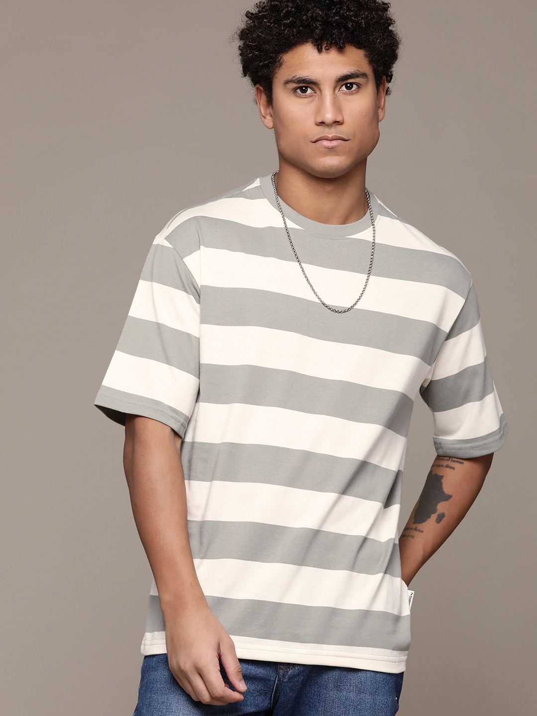 

Roadster The Life Co. Striped T-shirt, Off white