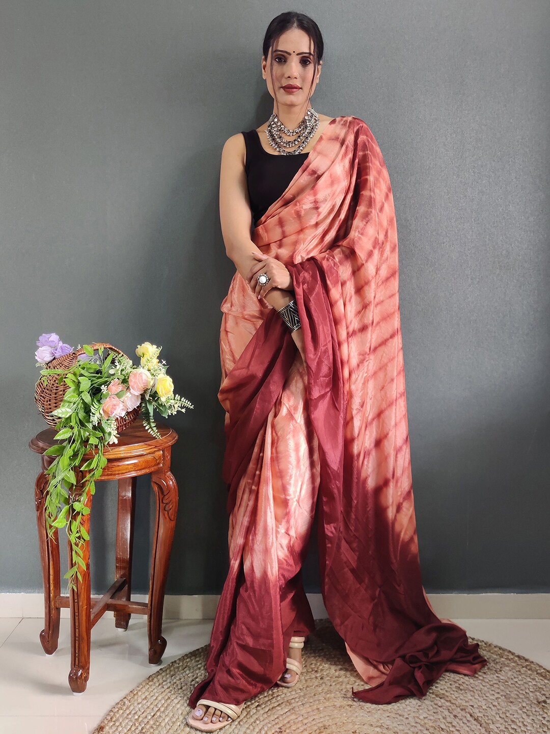 

Mitera Peach Coloured Tie & Dye Dyed Garad Ready To Wear Saree