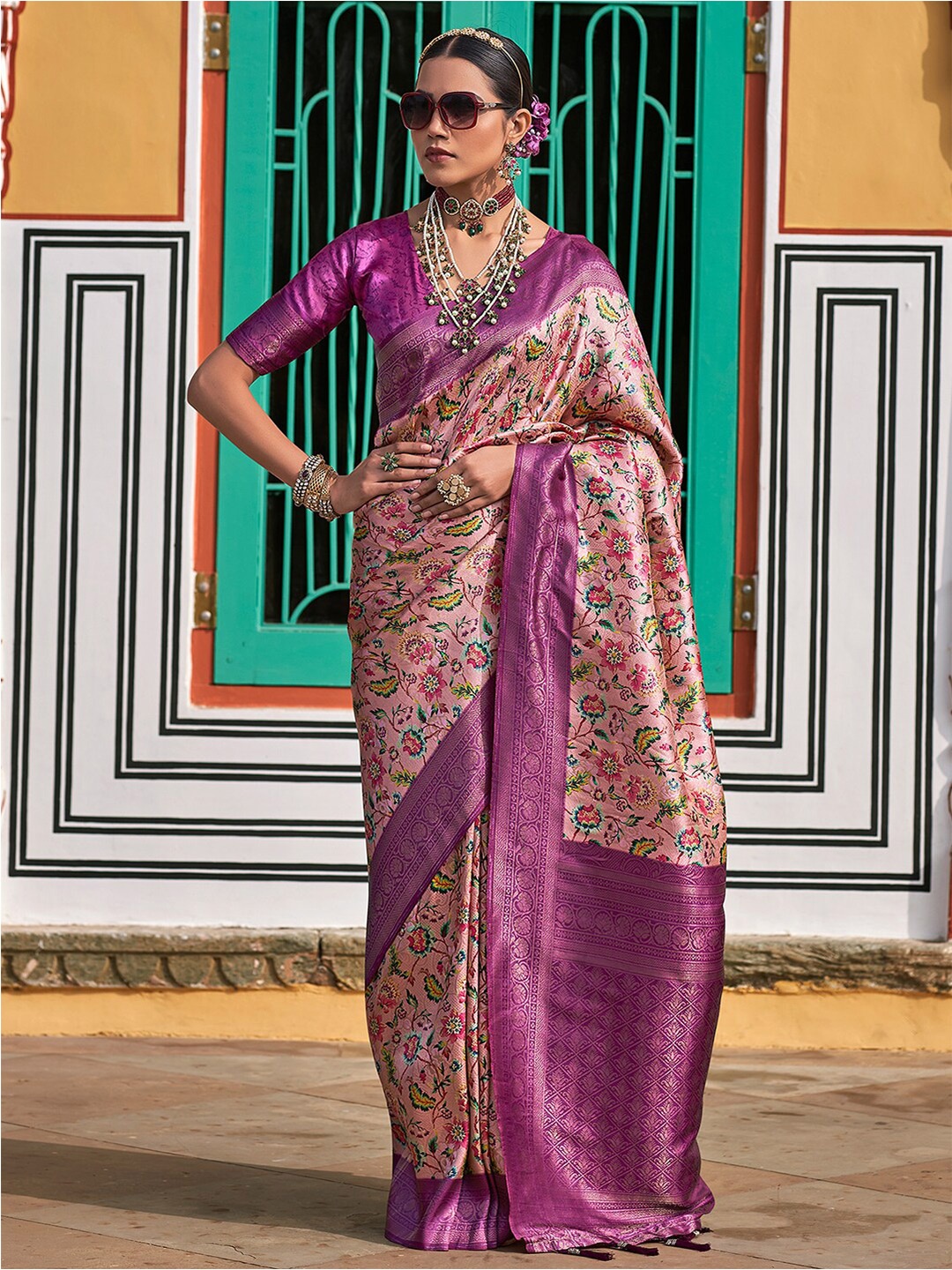 

Mitera Floral Printed Zari Sungudi Saree, Purple