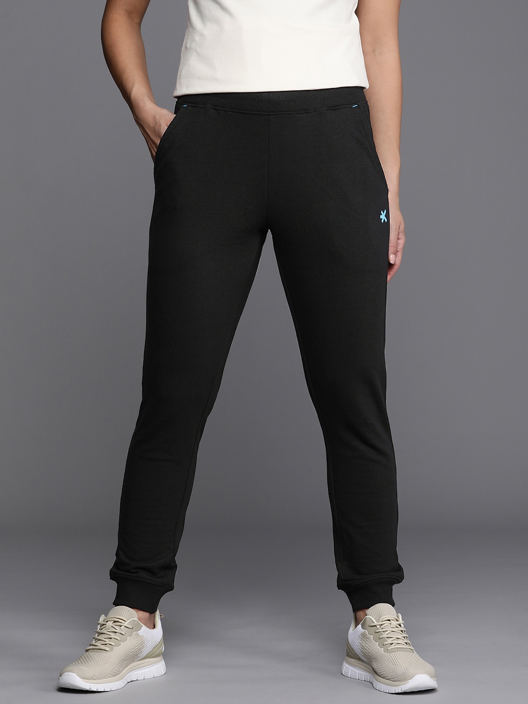 

HRX by Hrithik Roshan Women Solid Regular Fit Joggers, Black