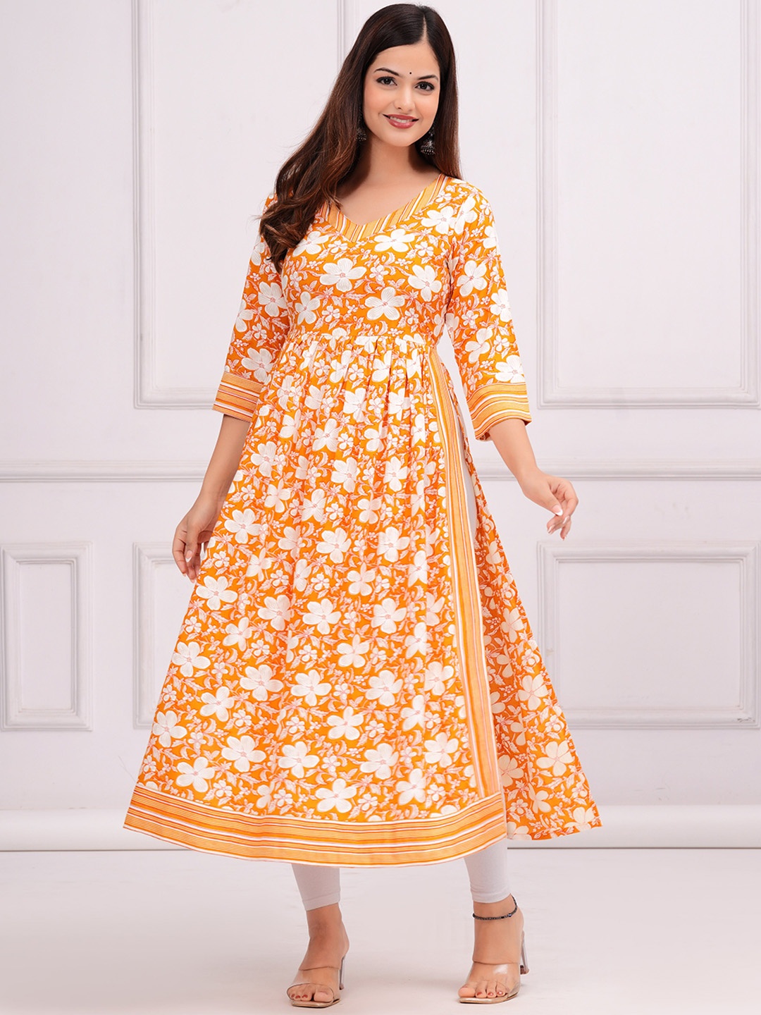 

INDIANIC Floral Printed V-Neck A-Line High Slit Kurta, Orange