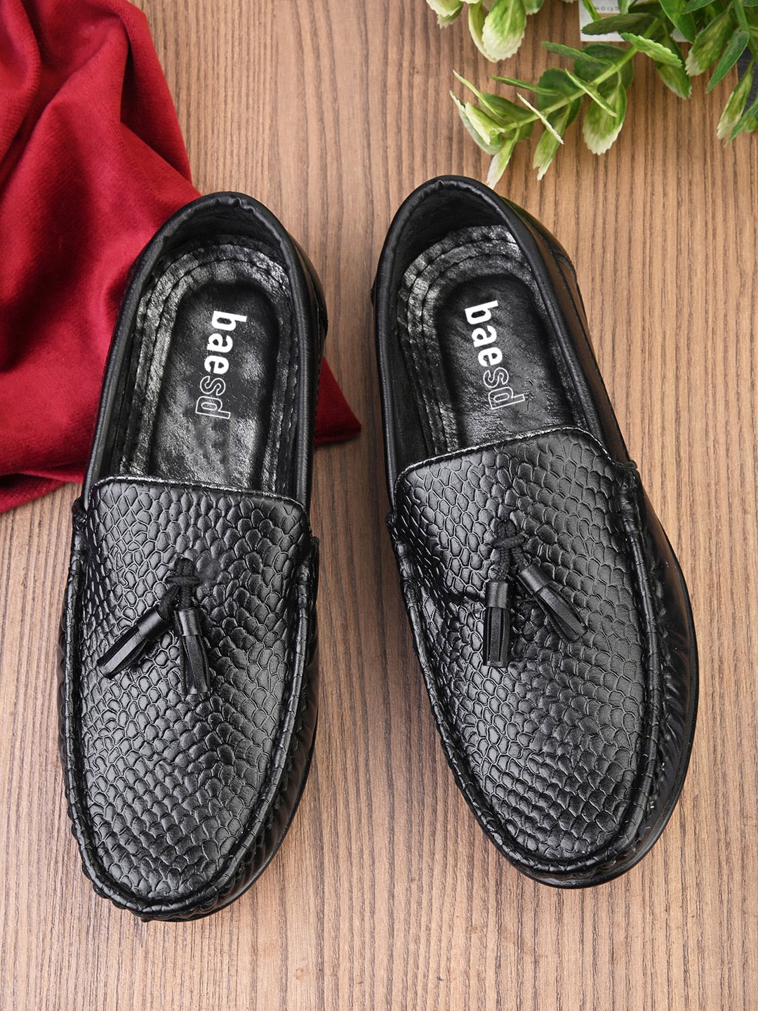 

BAESD Boys Woven Design Slip-On Sneakers, Black