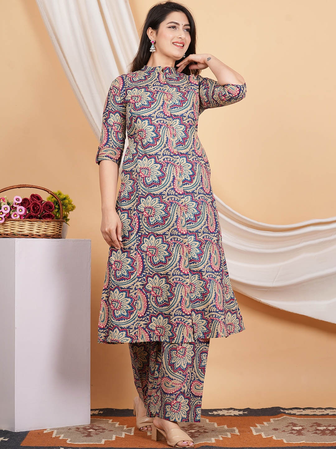 

Vbuyz Blue Floral Kalamkari Printed Pure Cotton A-Line Kurta With Palazzo