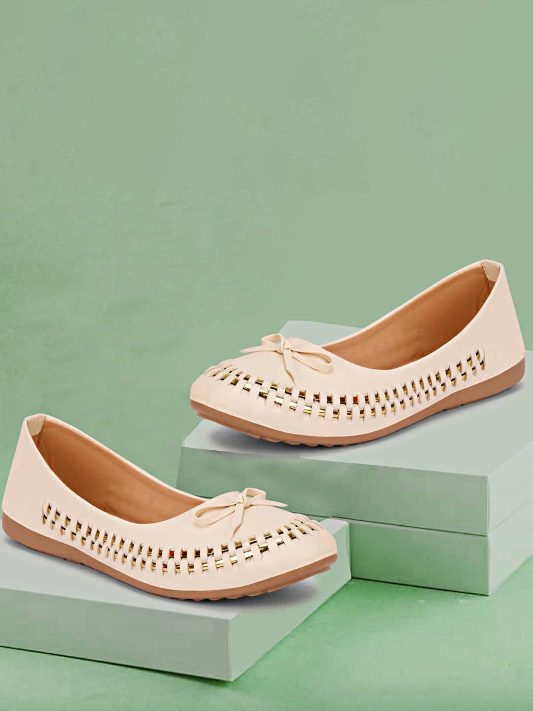 

BAESD Bow Detailed Ballerinas, Off white