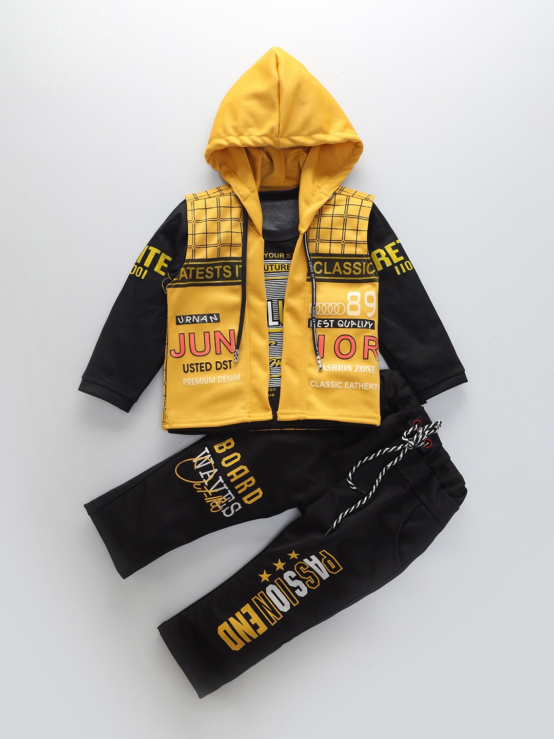 

BAESD Boys PrintedHooded T-shirt with Pyjamas, Yellow