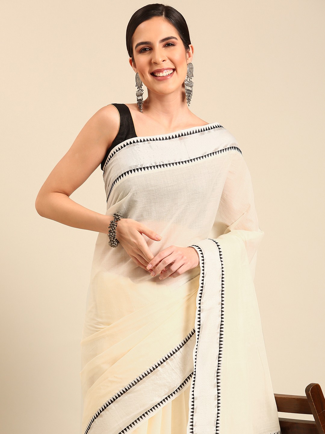 

Kalyan Silks Embroidered Pure Cotton Kasavu Saree, Off white
