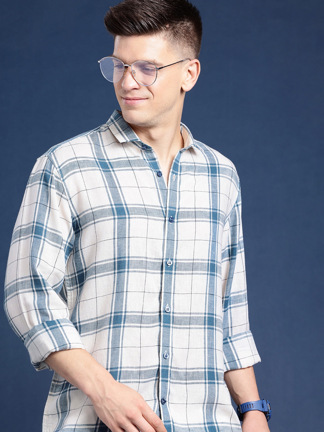 

Mast & Harbour Men Standard Checked Casual Shirt, Off white