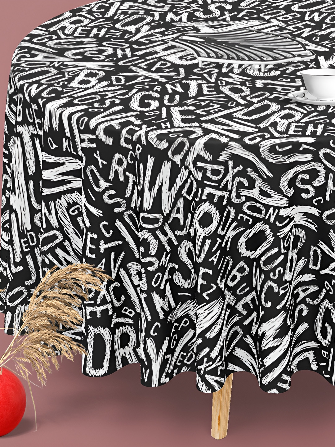 

ArtzFolio Black & White Anti-Slip Round 4-Seater Table Cover