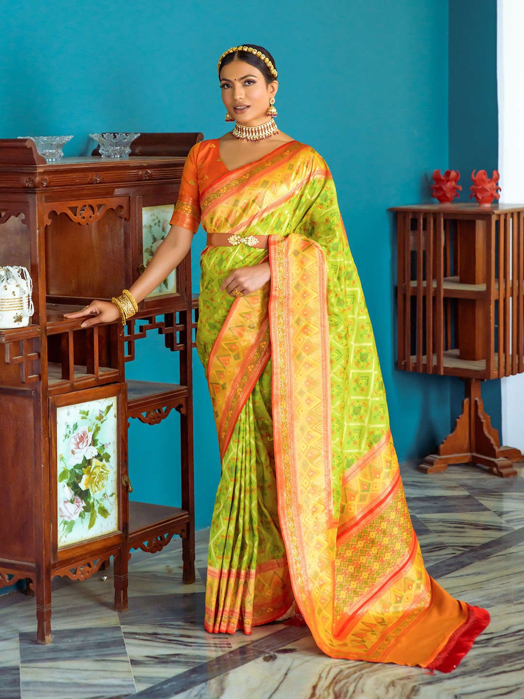 

LeeliPeeri Designer Ethnic Motifs Printed Zari Patola Saree With Contrast Blouse, Fluorescent green