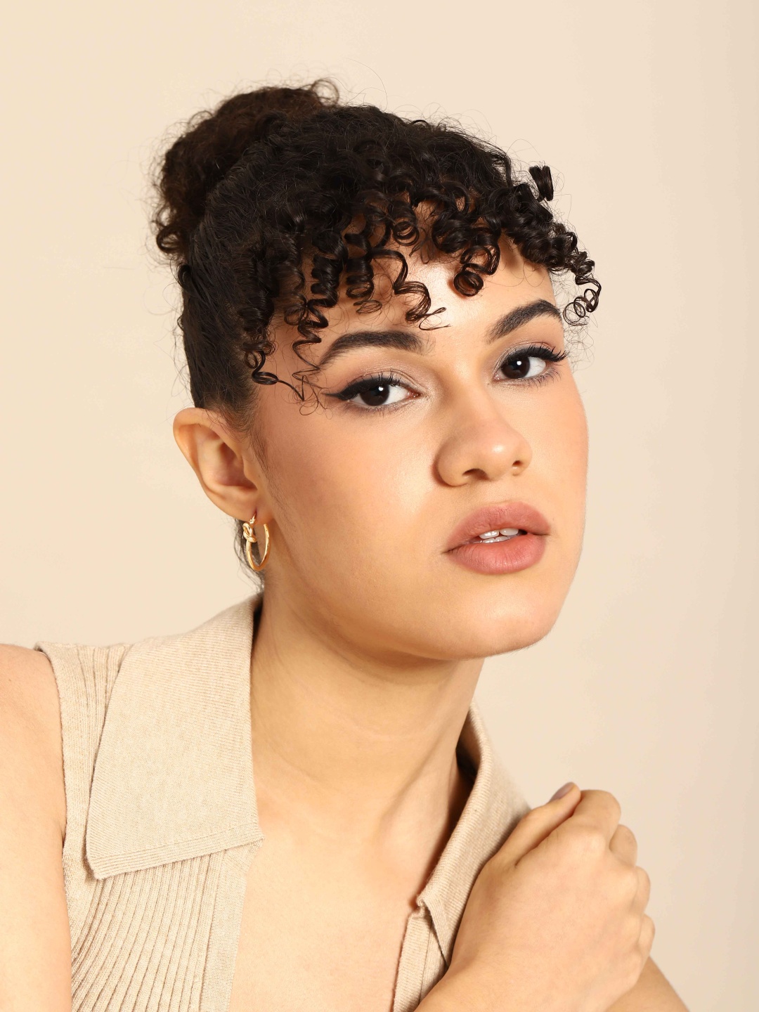 

DressBerry Circular Gold-Plated Hoop Earrings