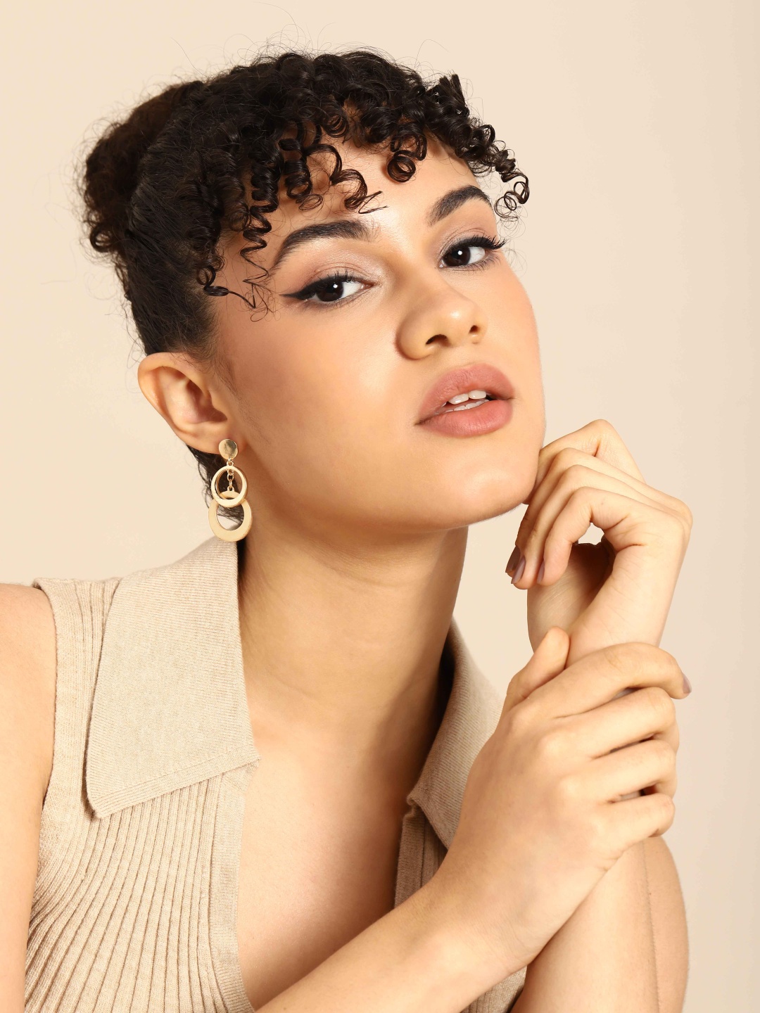 

DressBerry Gold-Plated Circular Drop Earrings