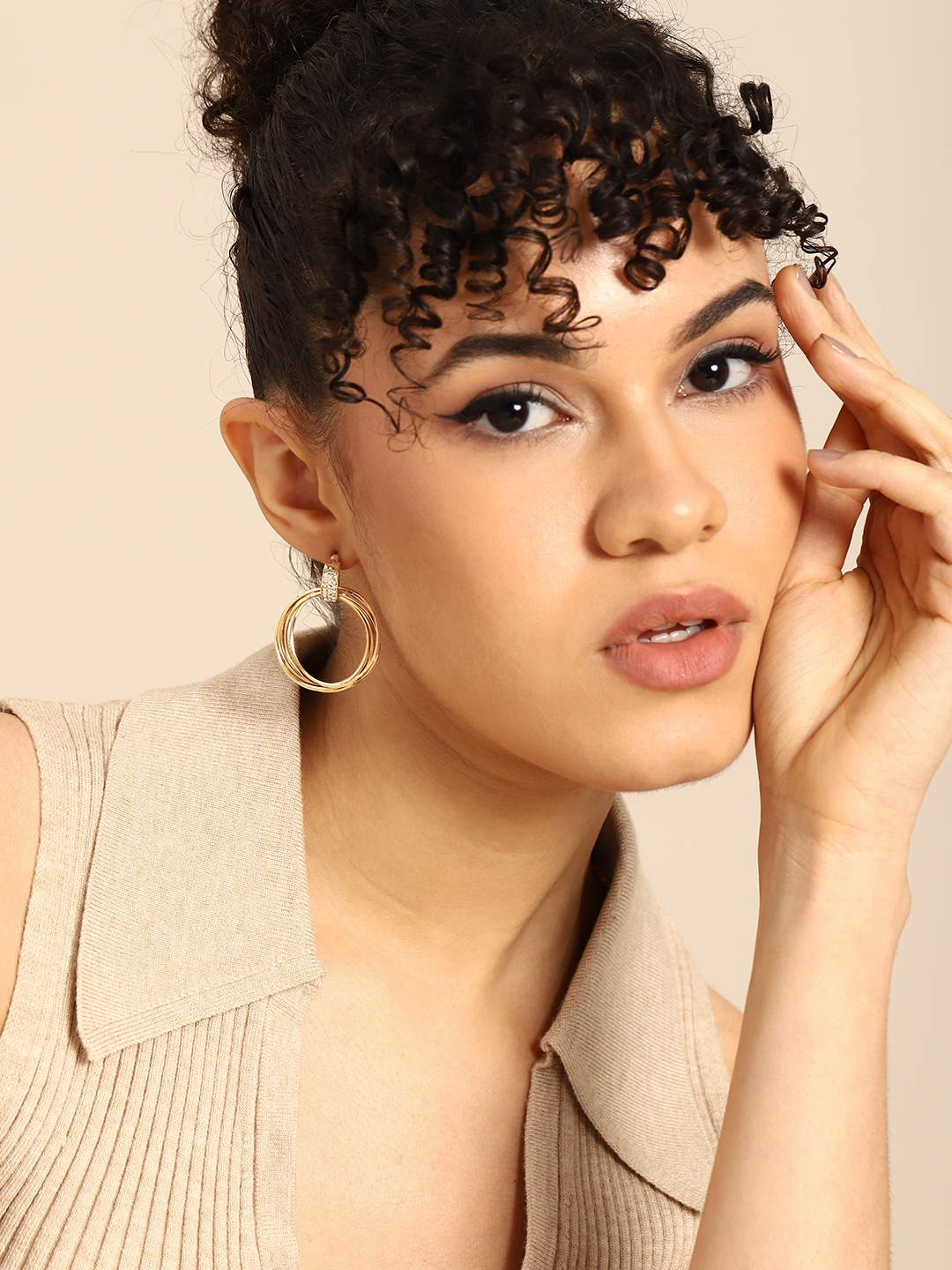 

DressBerry Gold-Plated Circular Drop Earrings
