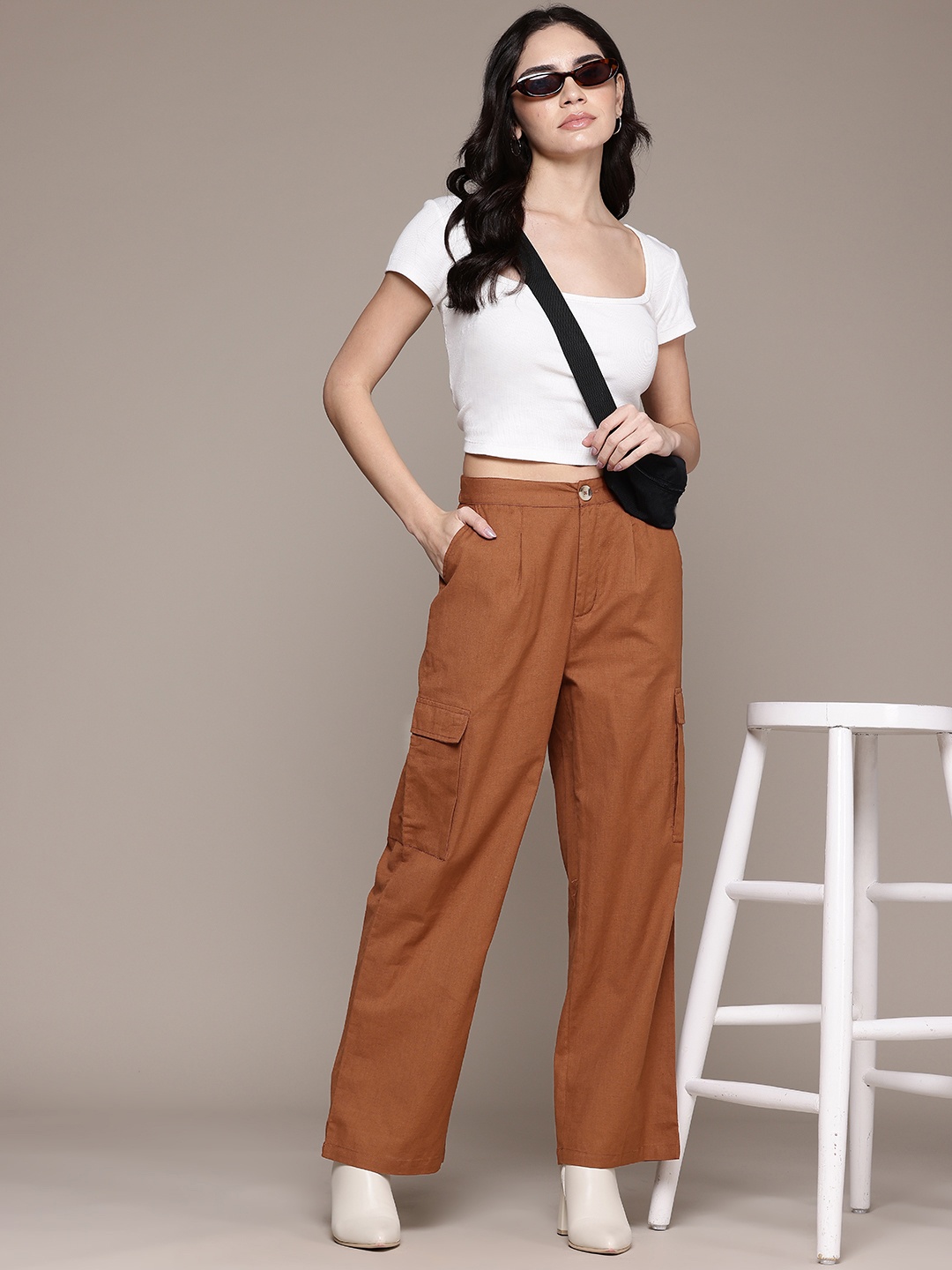 

The Roadster Lifestyle Co. Women Cargos Style Trousers, Coffee brown