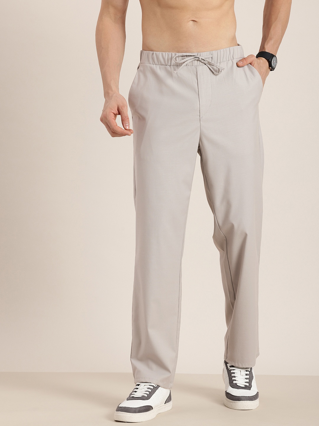 

HERE&NOW Men Solid Regular Trousers, Grey