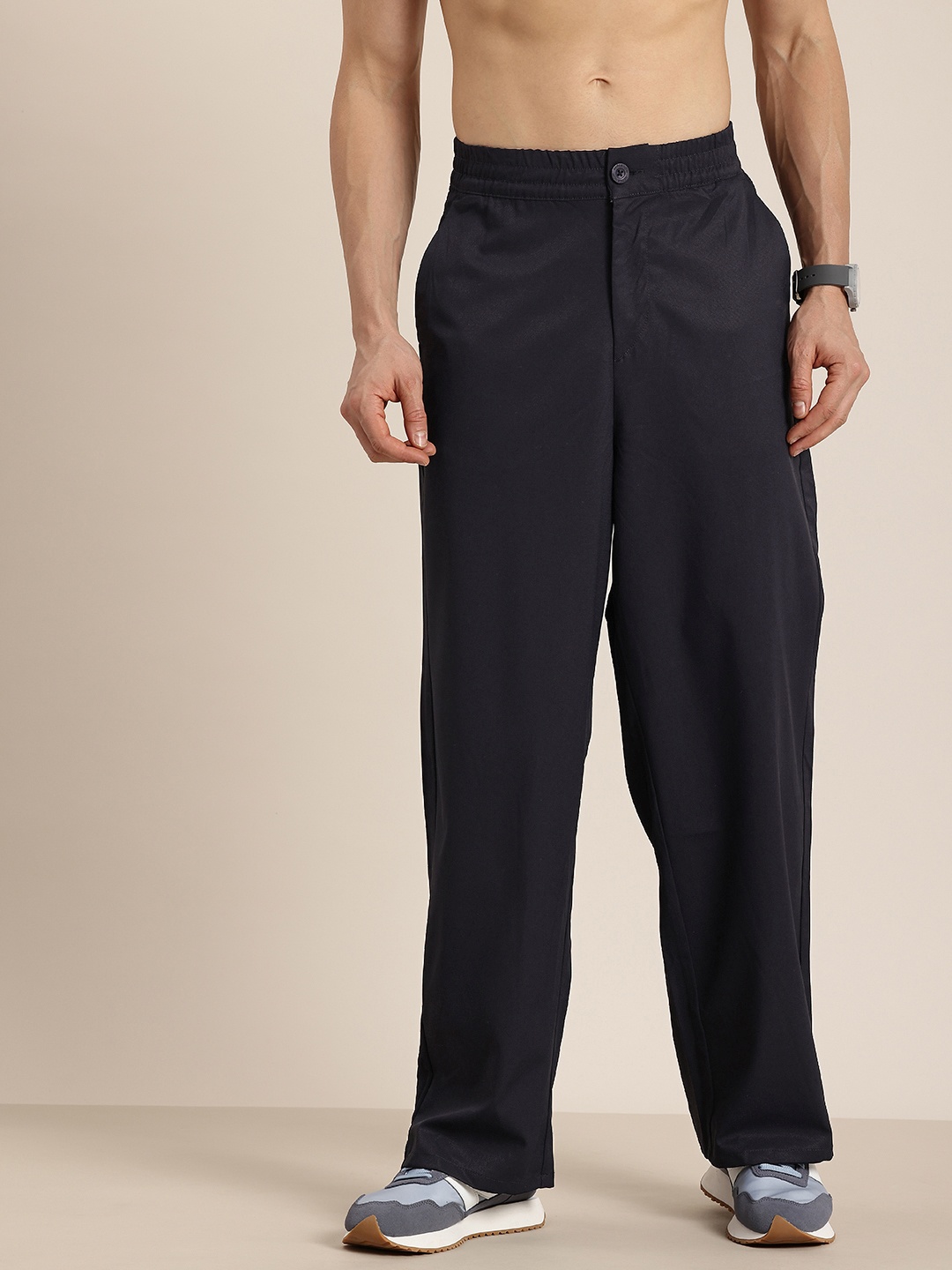 

HERE&NOW Men Textured Wide Leg Straight Fit Trousers, Navy blue