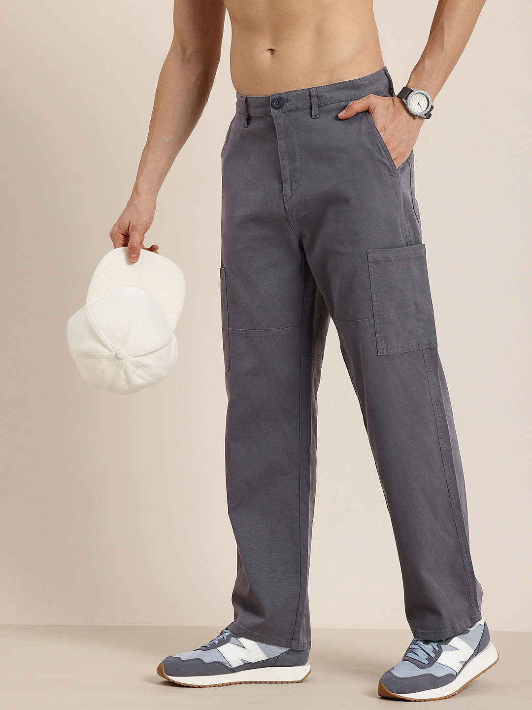 

HERE&NOW Men Straight Fit Cargos Trousers, Grey