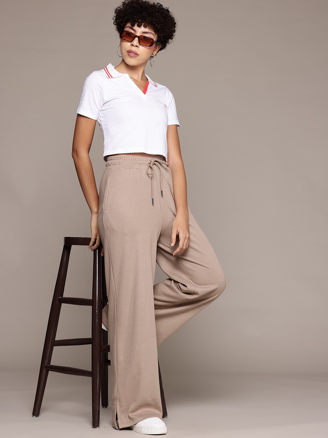 

The Roadster Lifestyle Co. Women Regular Fit Trousers, Brown