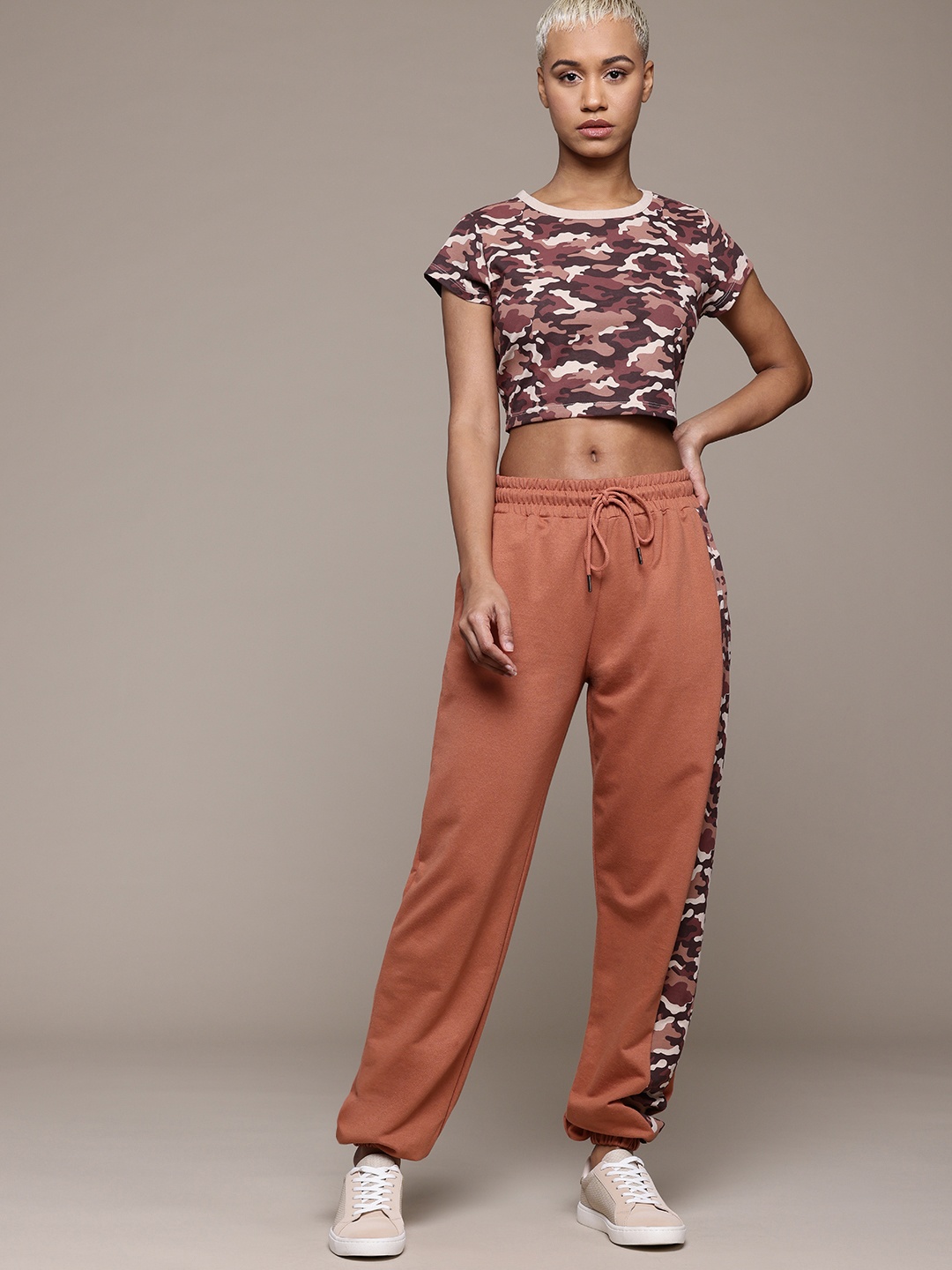 

The Roadster Lifestyle Co. Women Camouflage T-shirt and Joggers Co-Ord Set, Rust