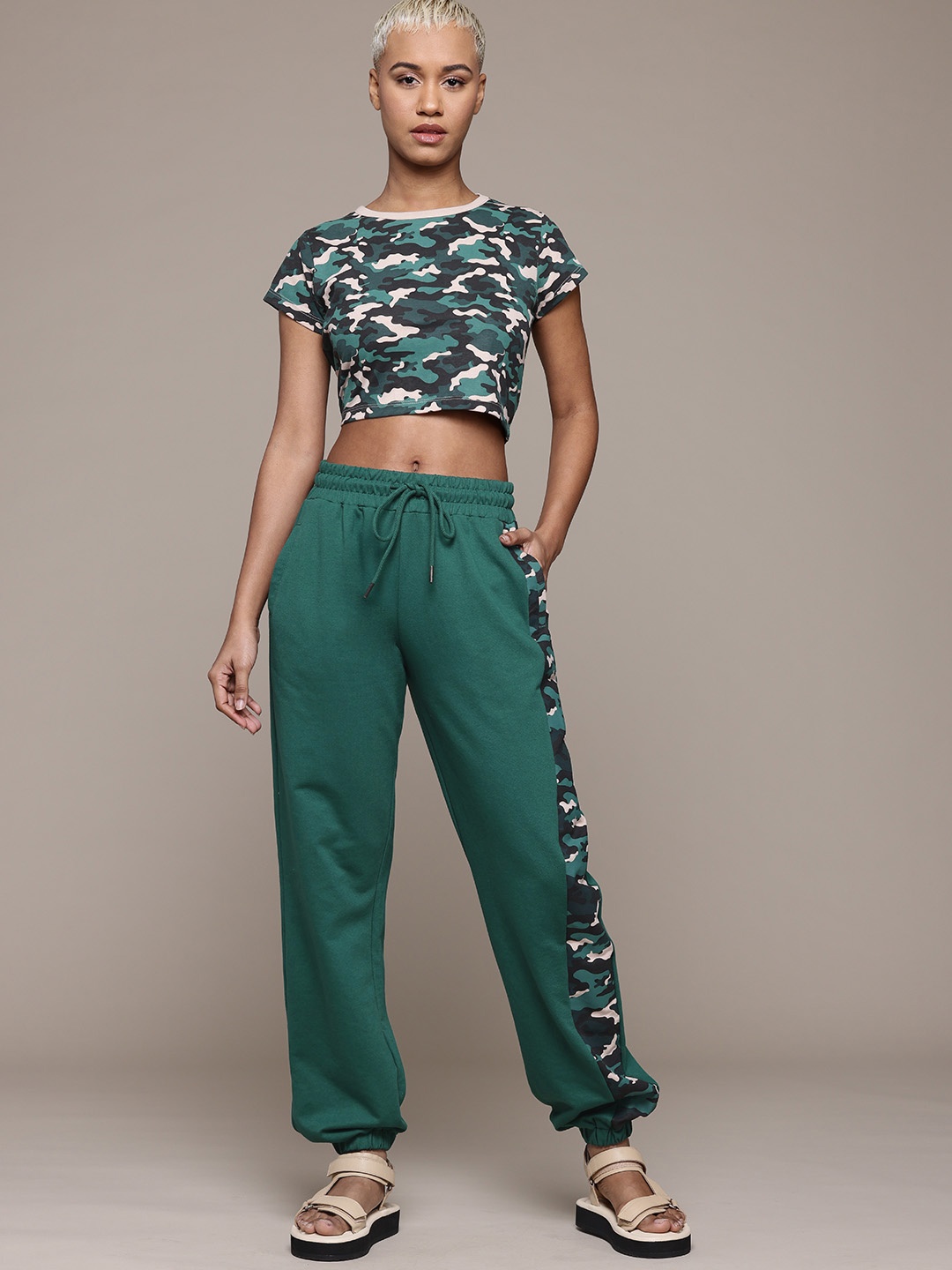 

The Roadster Lifestyle Co. Women Camouflage T-shirt and Joggers Co-Ord Set, Green