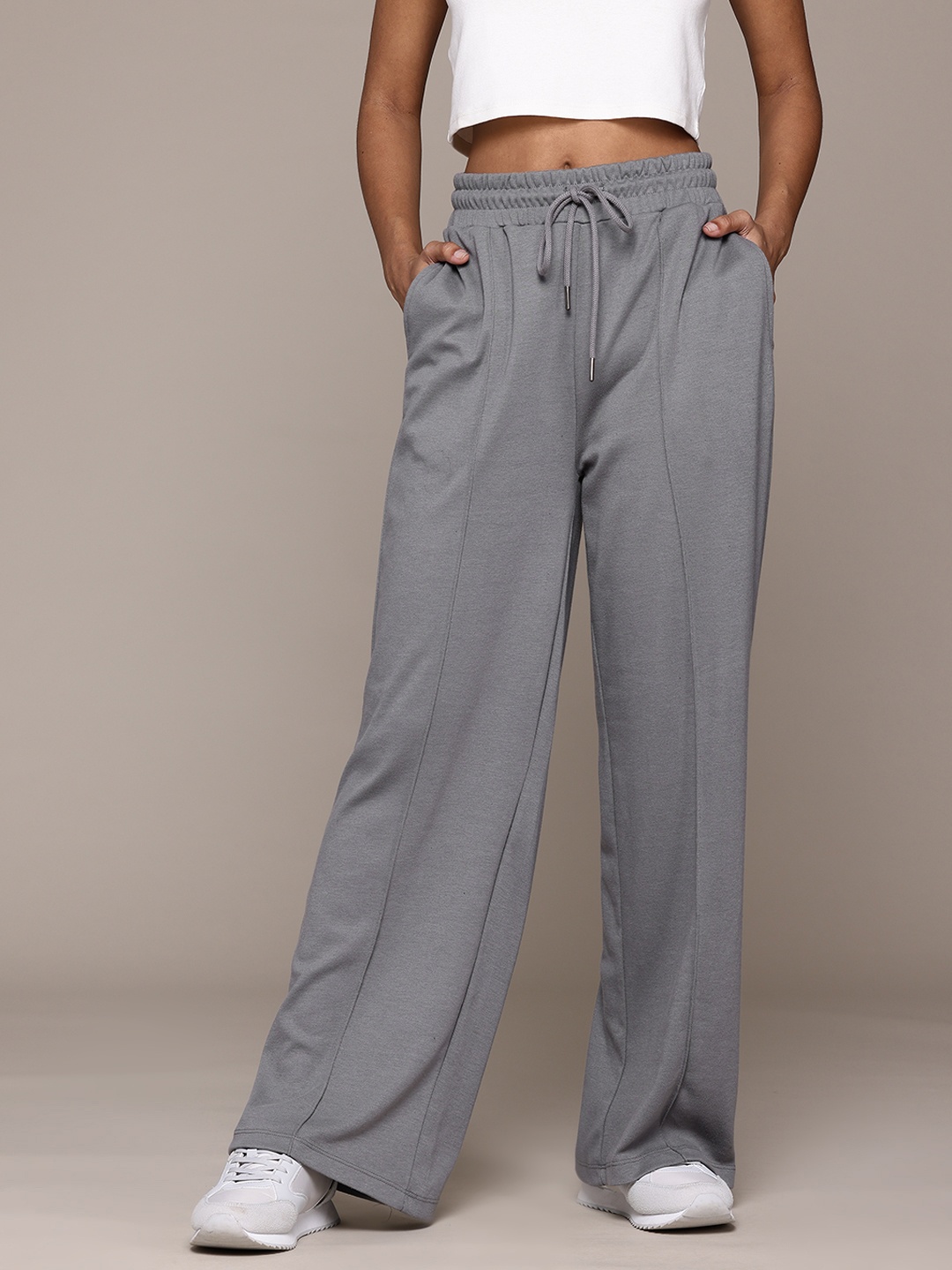 

The Roadster Lifestyle Co. Women Loose Fit Trousers, Grey
