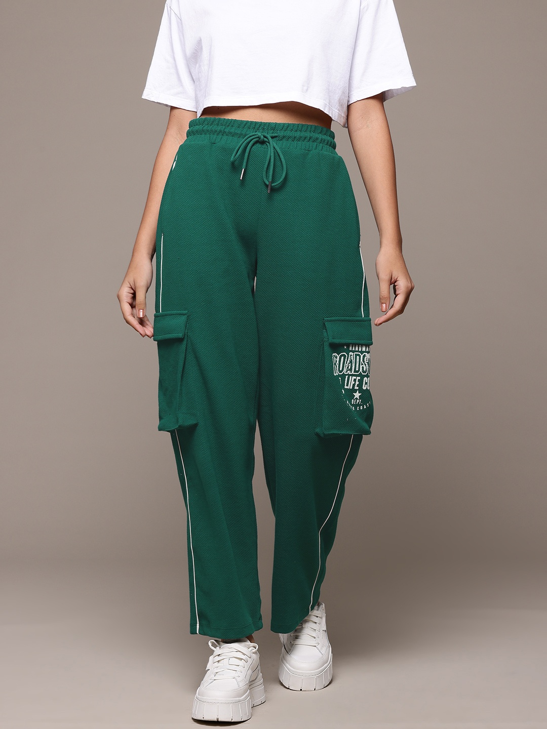 

The Roadster Lifestyle Co. Women Cargo Style Trousers, Green
