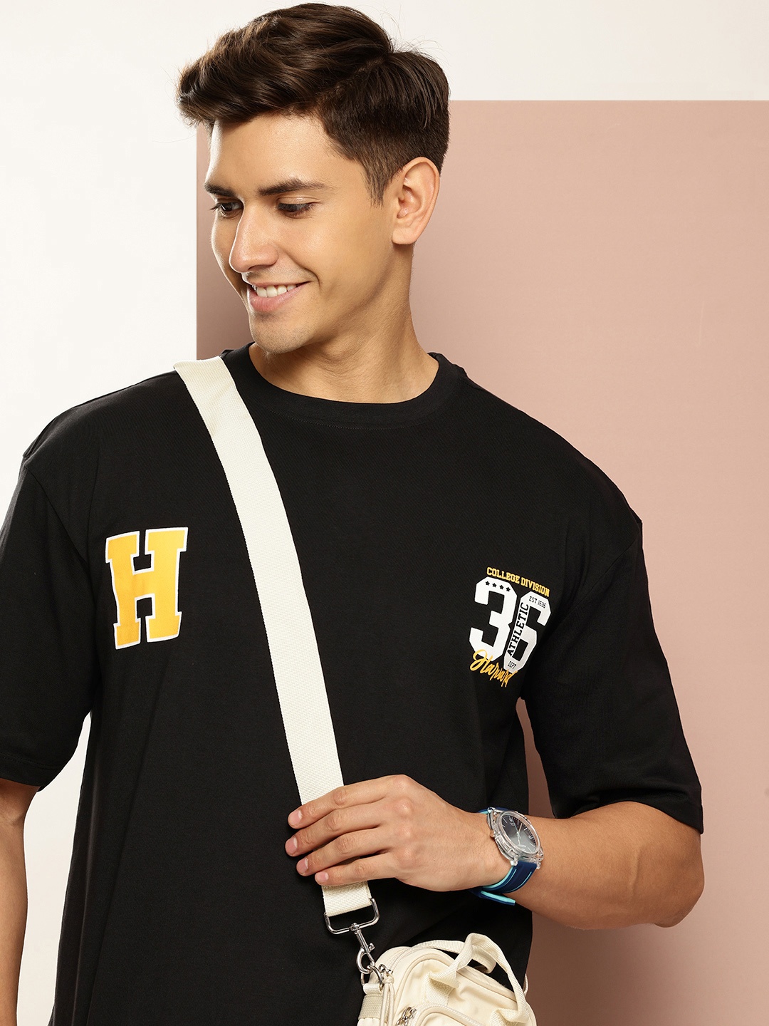 

Harvard Pure Cotton Varsity Printed Drop-Shoulder Sleeves T-shirt, Black