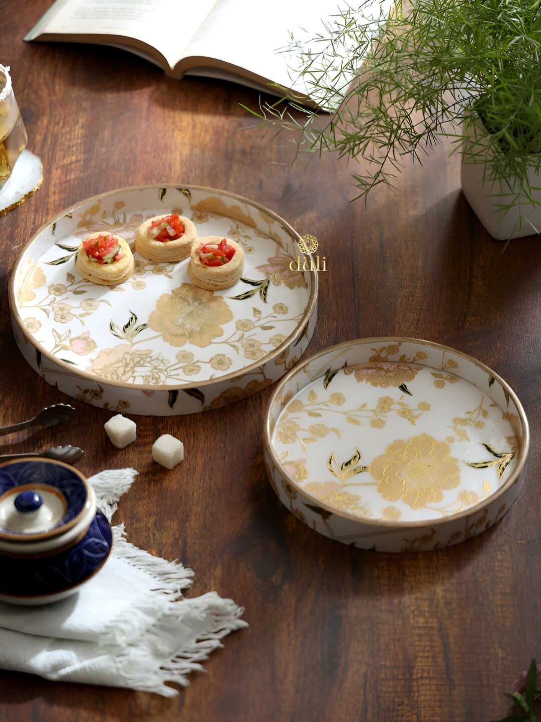

DULI White 2 Pieces Floral Printed Wooden Serving Trays
