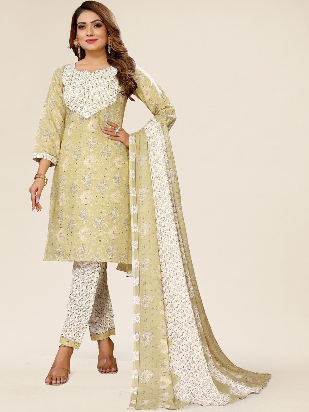 

TITANIUM SILK INDUSTRIES PVT. LTD. Ethnic Motifs Printed Kurta with Trousers & Dupatta, Green