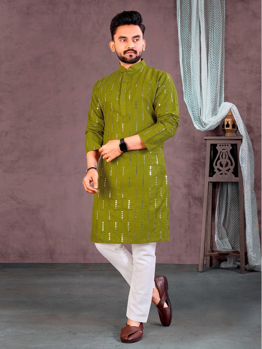 

PERFECTBLUE Men Thread Work Kurta, Green