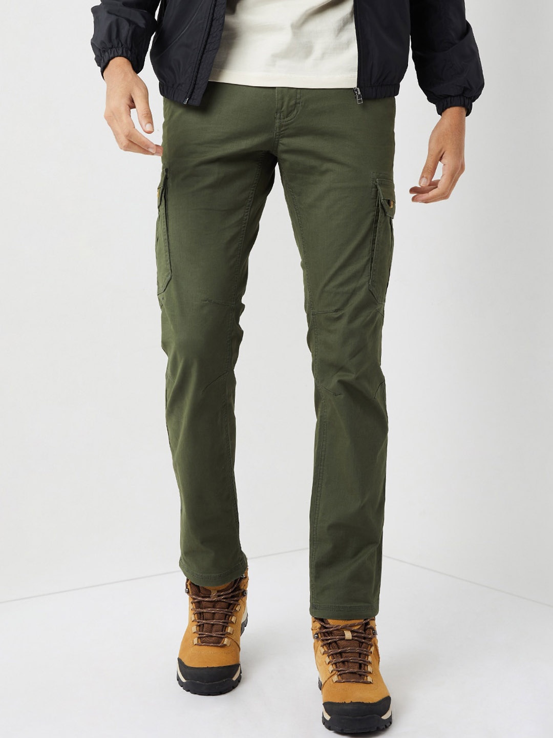 

Wildcraft Men Relaxed Wrinkle Free Cargos Trousers, Olive