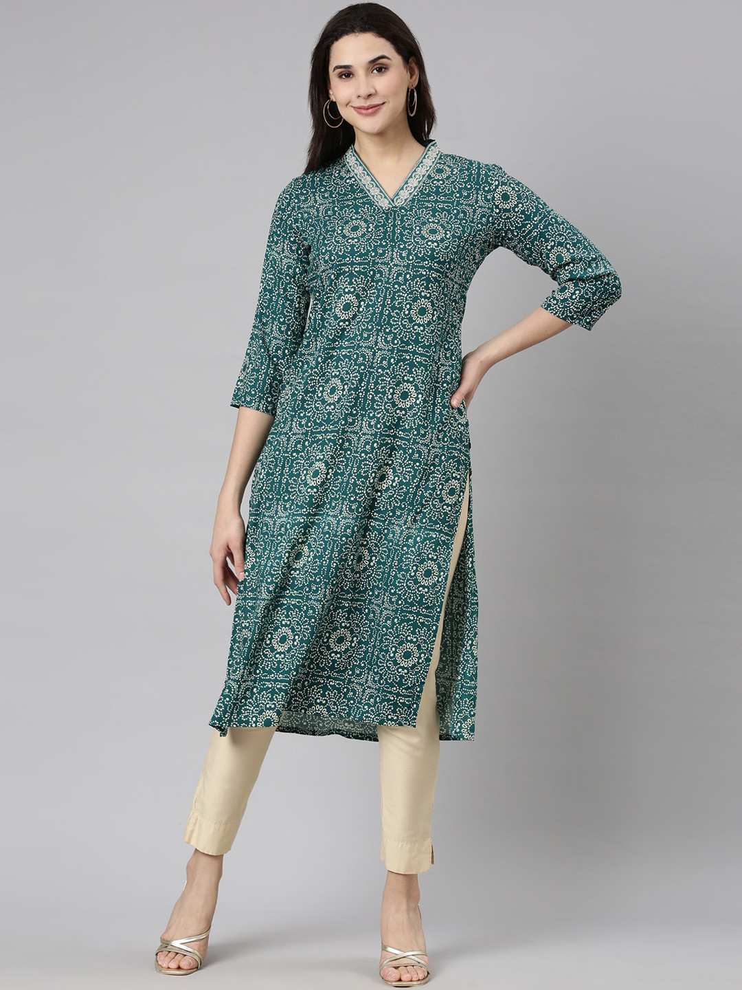 

Neerus Women Ethnic Motifs Printed Sequinned Kurta, Green