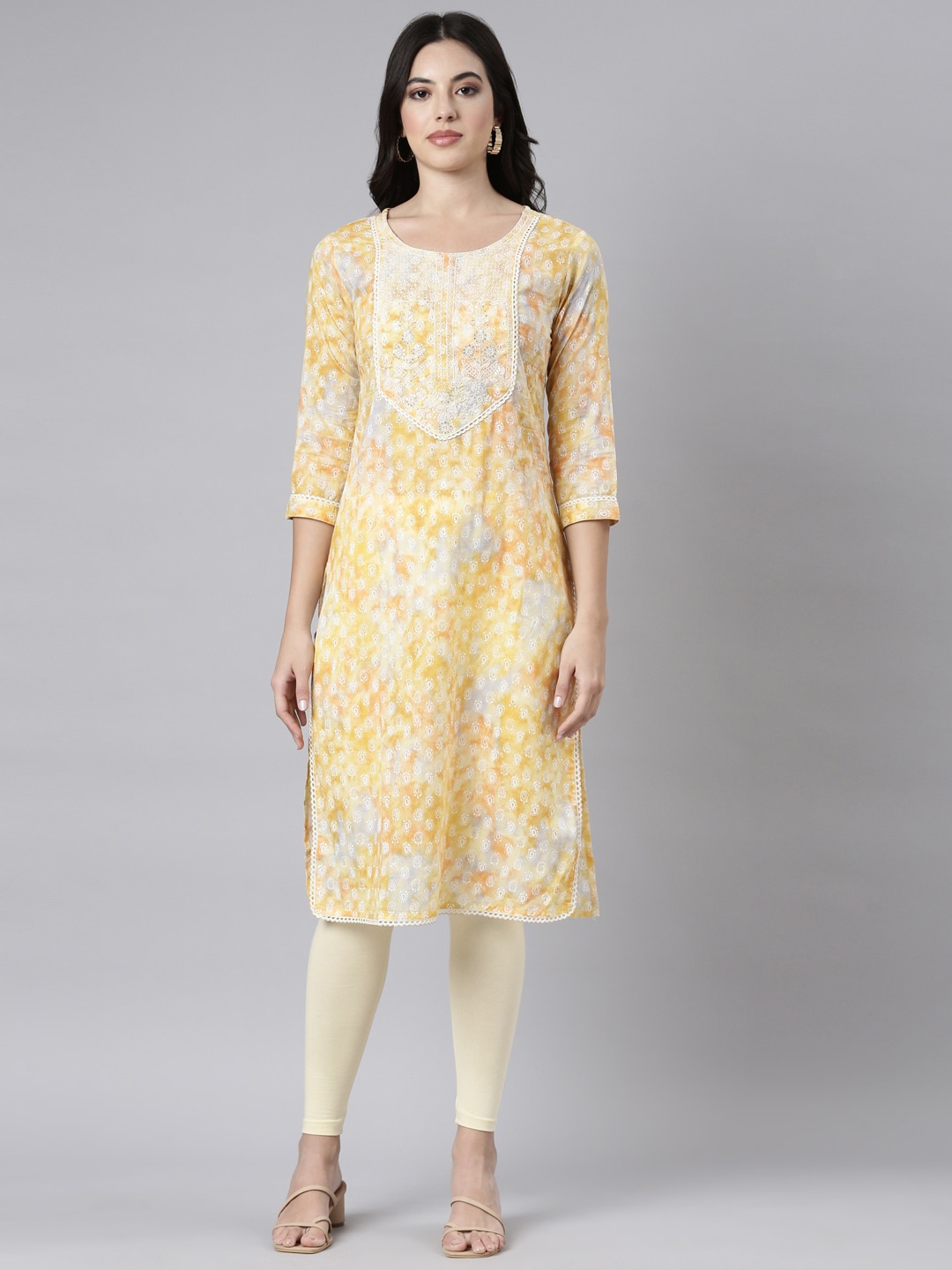 

Neerus Women Floral Printed Chikankari Kurta, Yellow