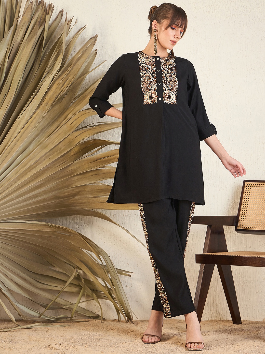 

Indo Era Women Floral Yoke Design Regular Thread Work Kurti with Trousers, Black