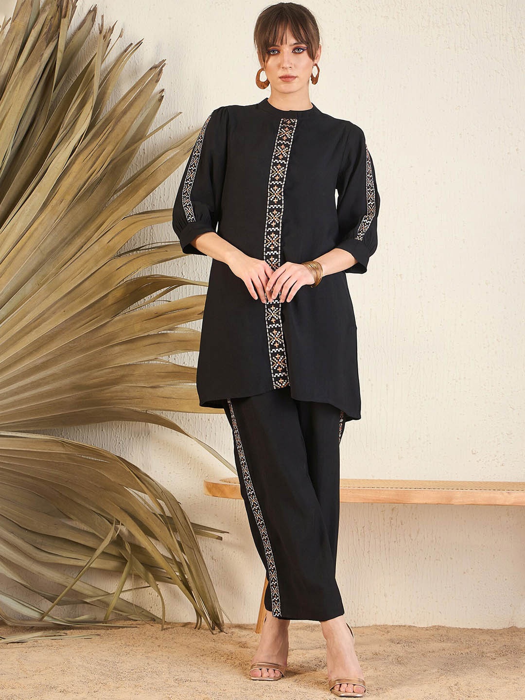 

Indo Era Embroidered Tunic & Trousers, Black