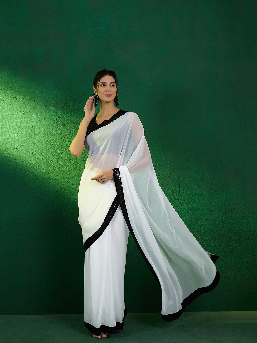 

Dori Sequinned Pure Silk Saree, White