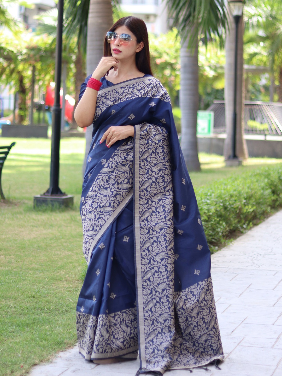 

LeeliPeeri Designer Ethnic Motifs Woven Design Zari Bhagalpuri Saree, Navy blue