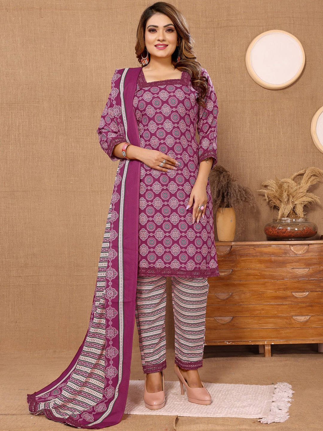 

Titanium Silk Industries Geometric Printed Regular Kurta With Trousers & Dupatta, Pink