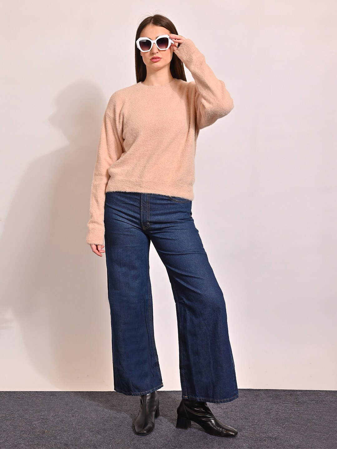 

NoBarr Boucle Round Neck Long Sleeves Cotton Pullover Sweater, Pink