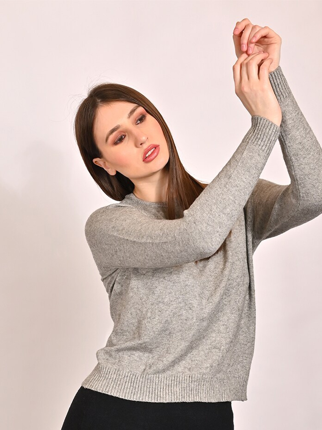 

NoBarr Round Neck Long Sleeves Acrylic Pullover Sweater, Grey