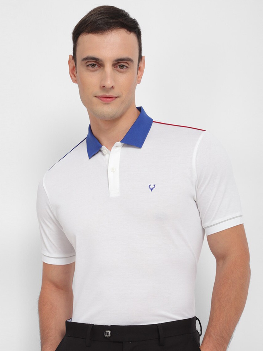 

Allen Solly Men Polo Collar Applique T-shirt, White