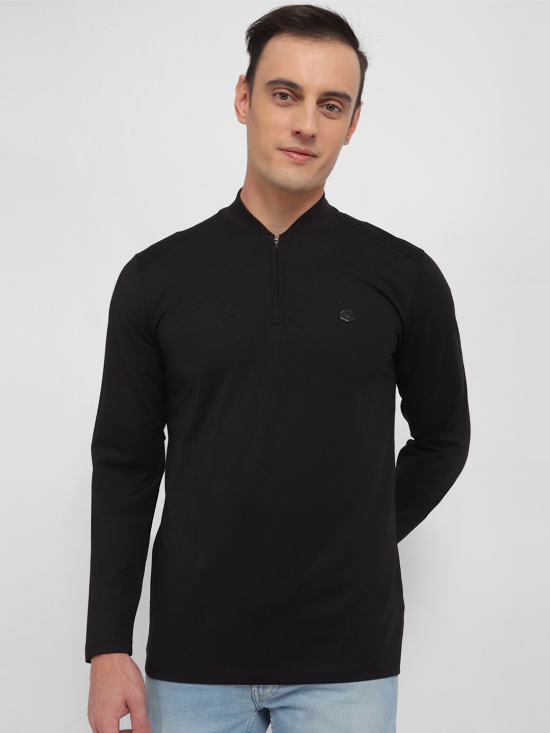 

Allen Solly Men Mandarin Collar Applique T-shirt, Black