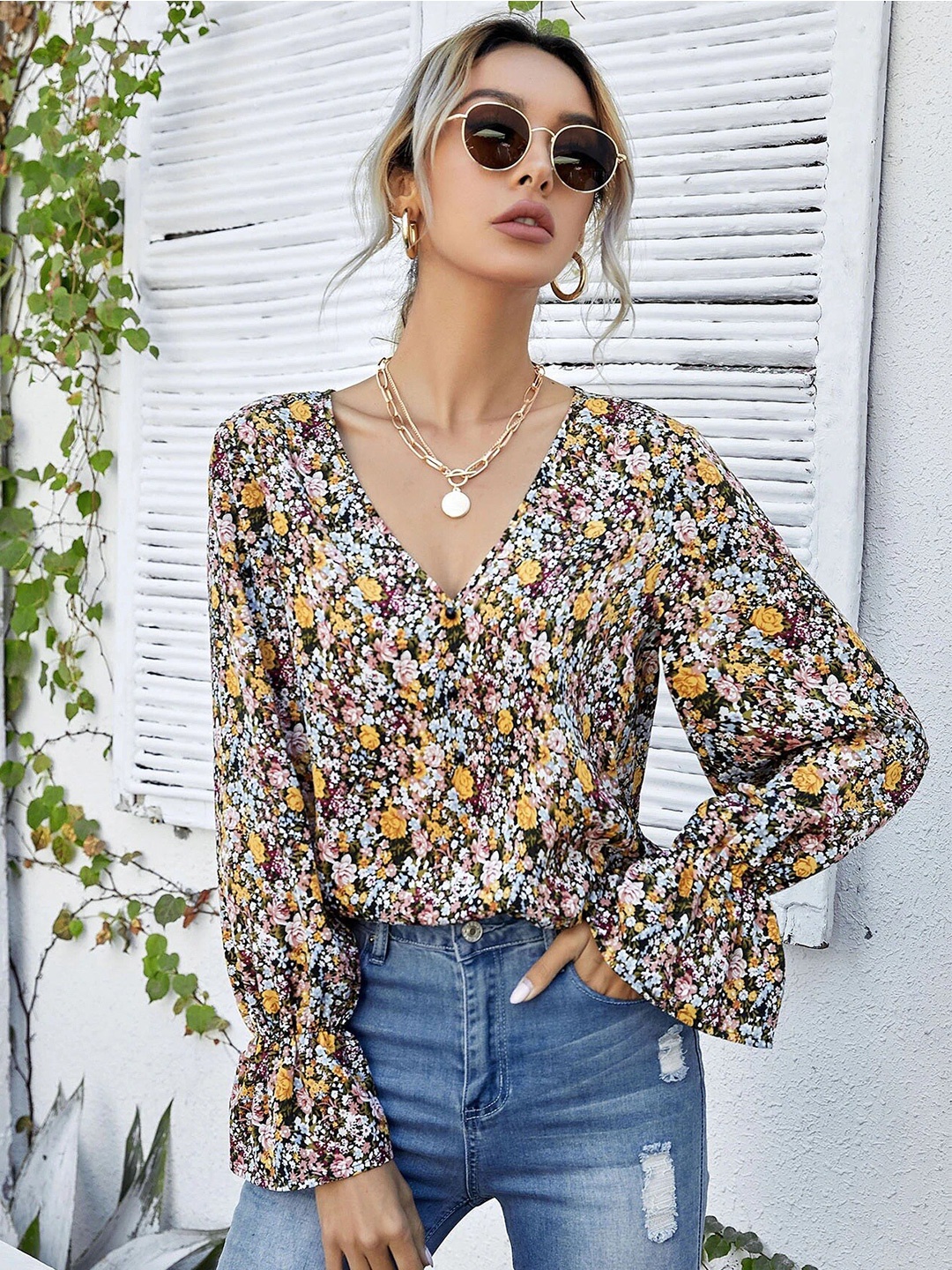 

StyleCast Floral Print Bell Sleeve Chiffon Top, Multi