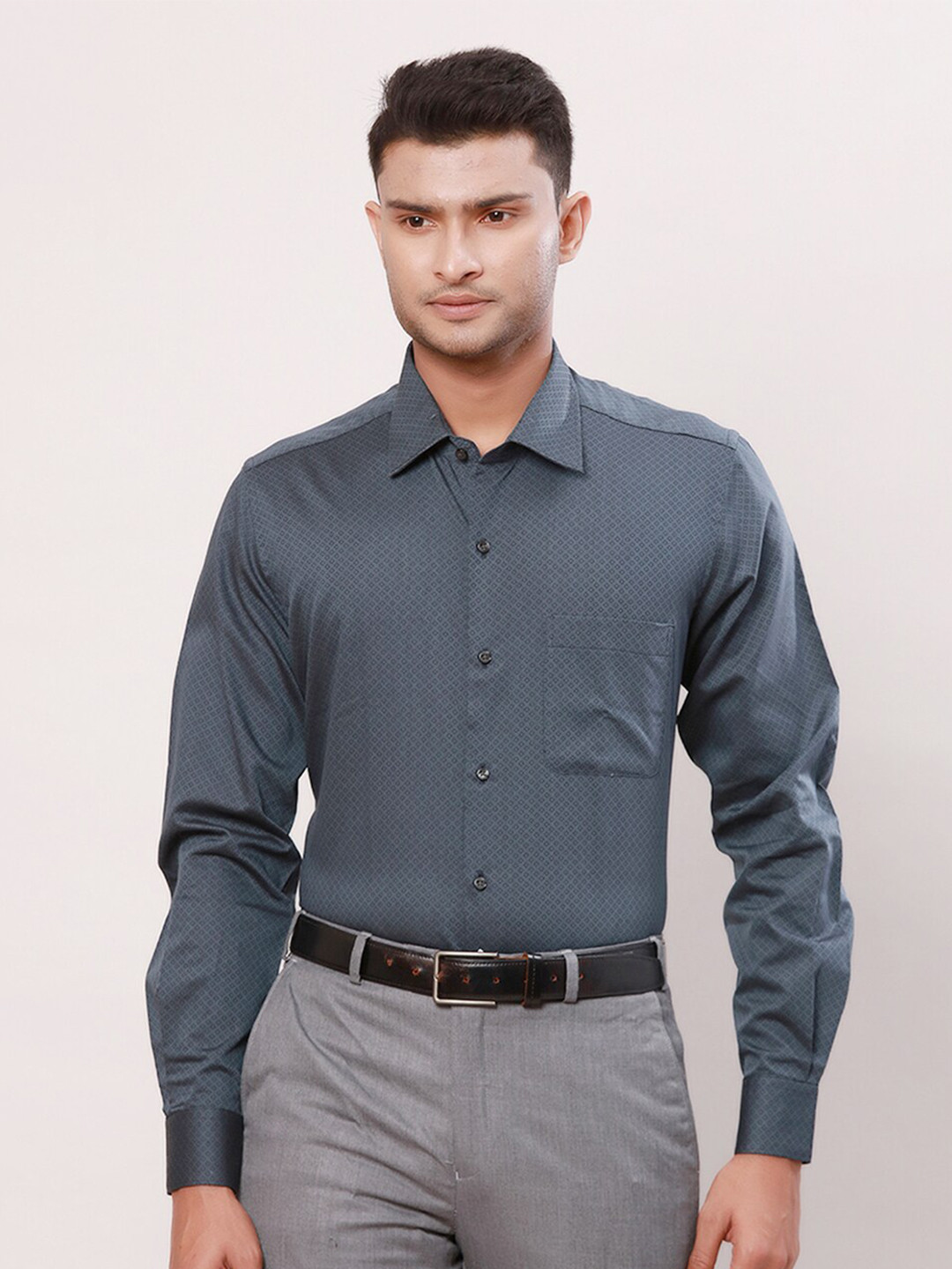

Raymond Men Men Contemporary-Fit Cotton Formal Shirt, Grey