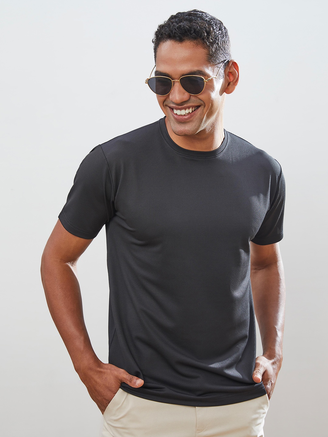 

CMGE Men Pockets T-shirt, Black