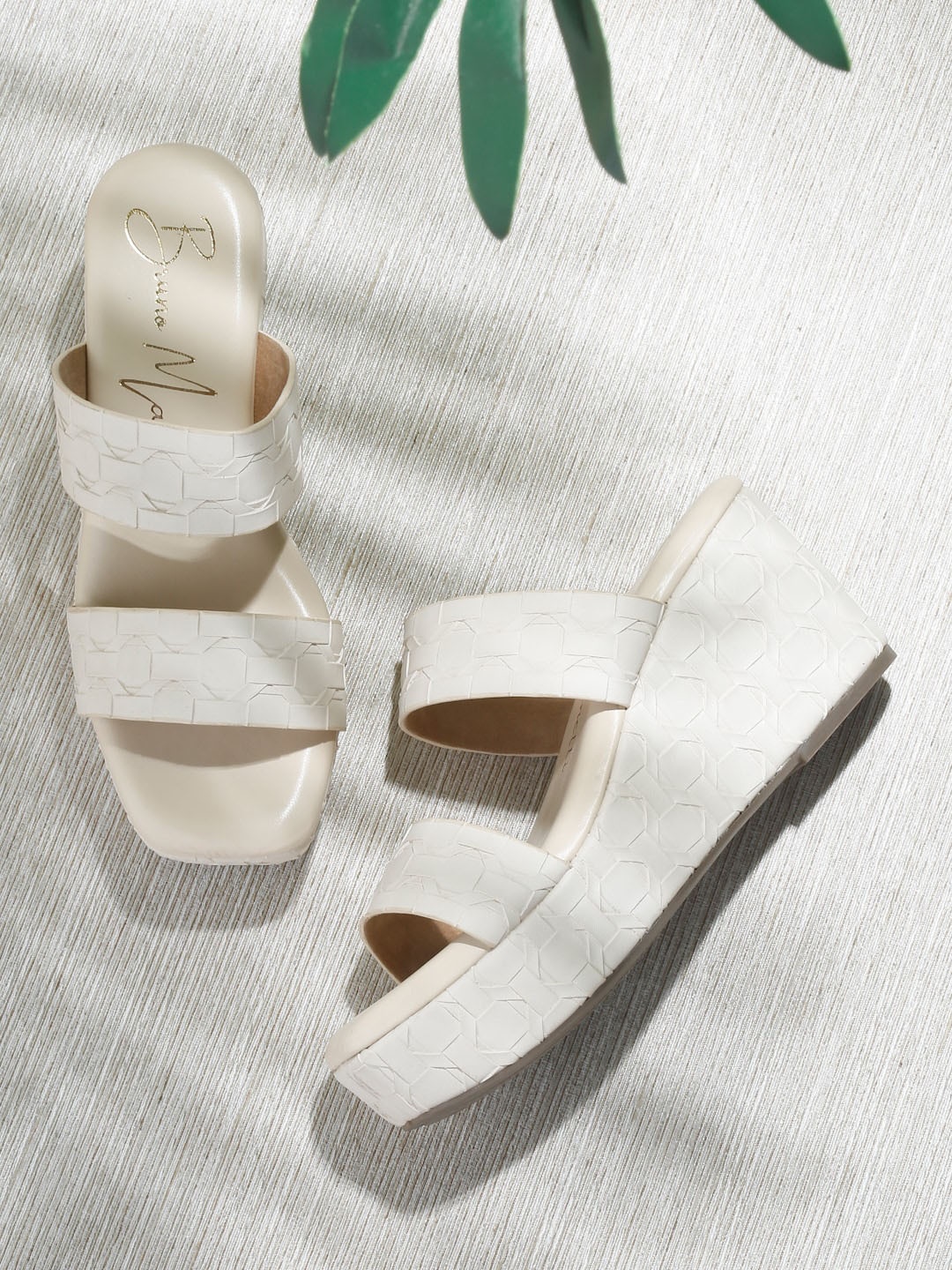 

Bruno Manetti PU Flatform Open Toes, Cream