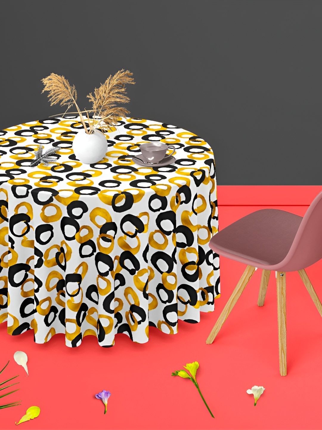 

ArtzFolio White & Yellow Anti-Slip Round 4-Seater Table Cover