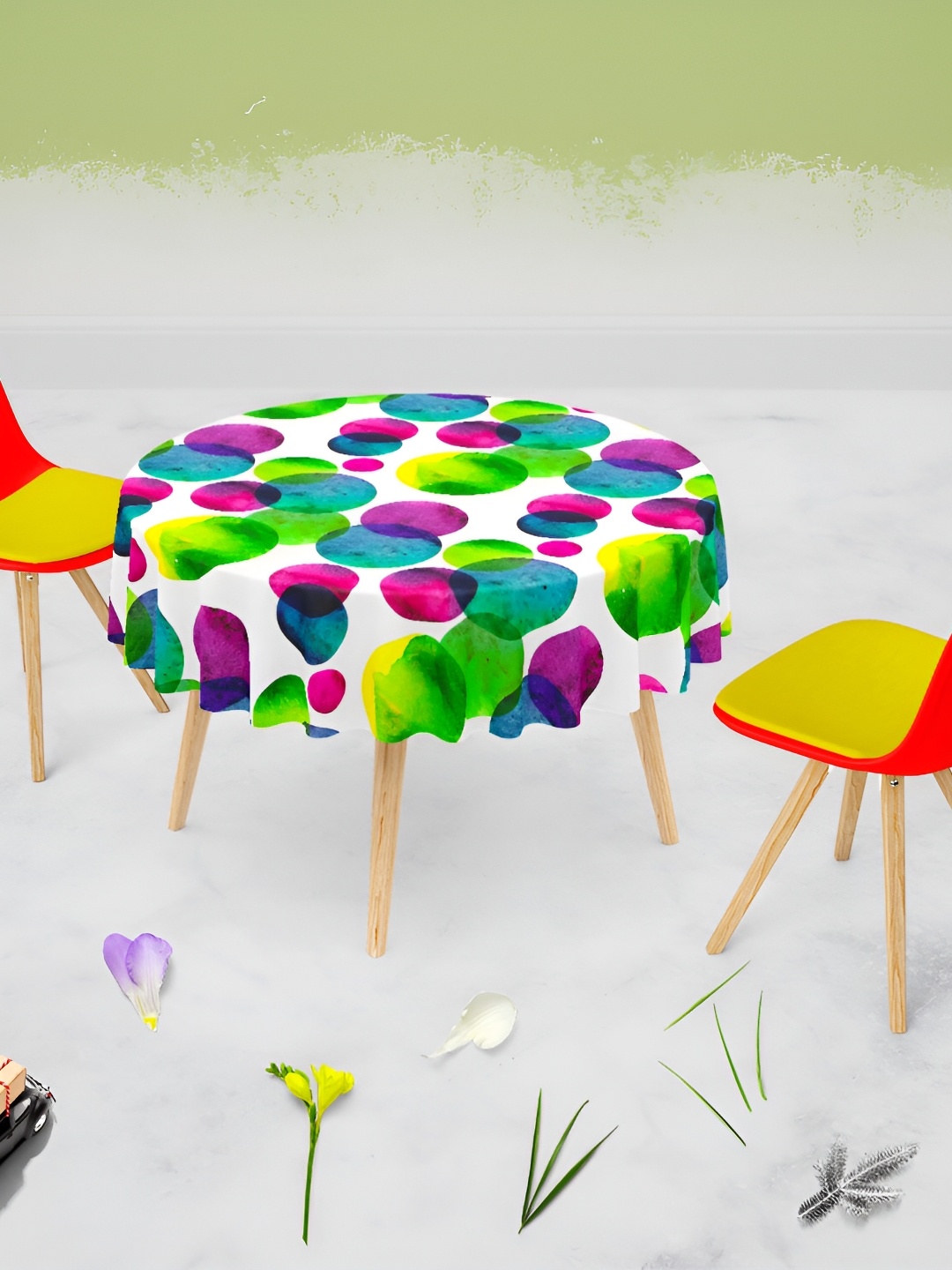 

ArtzFolio White & Green Printed Anti Slip Round Table Cover