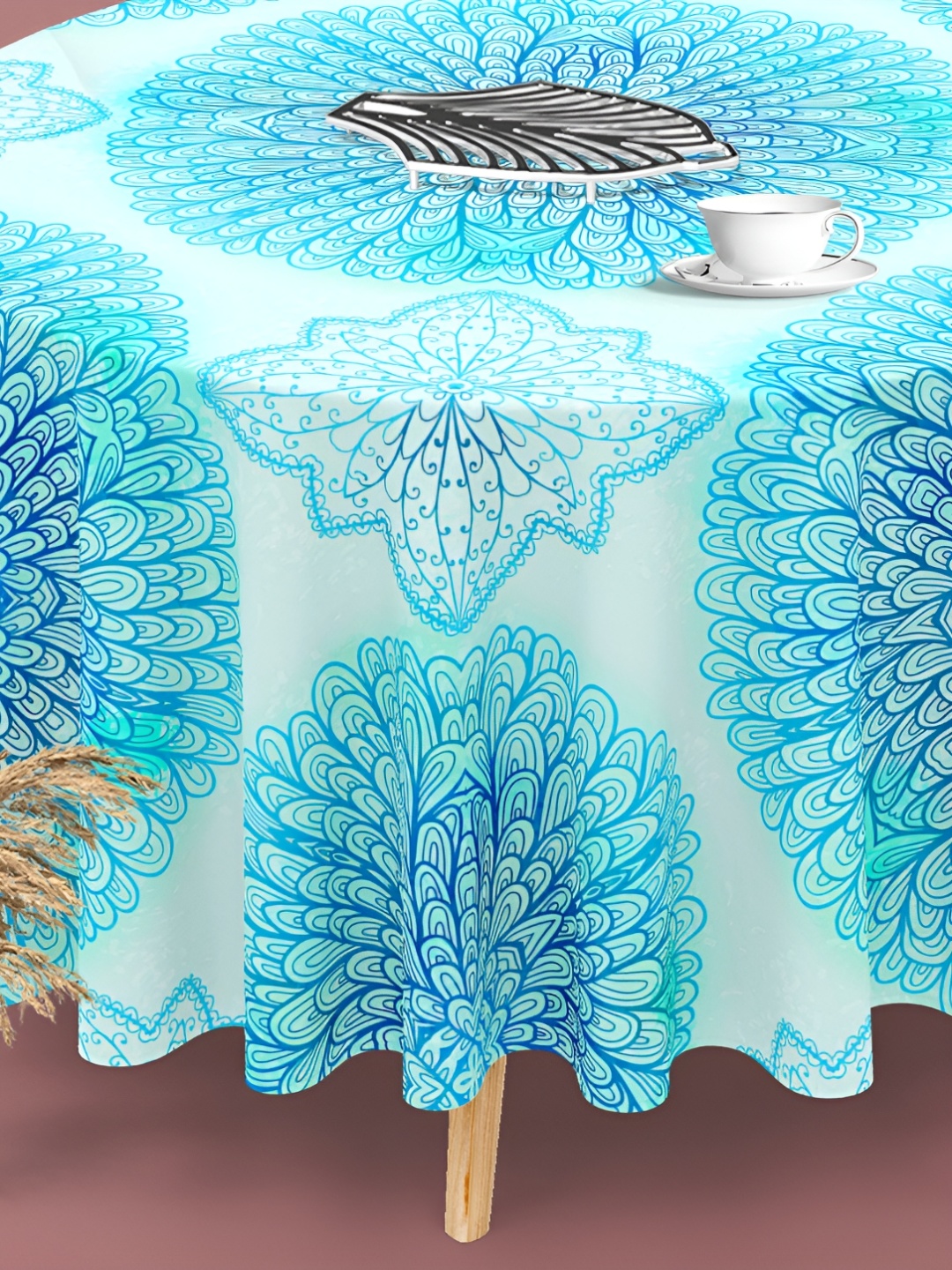 

ArtzFolio Blue Floral Anti-Slip Velvet Round 4-Seater Table Cover