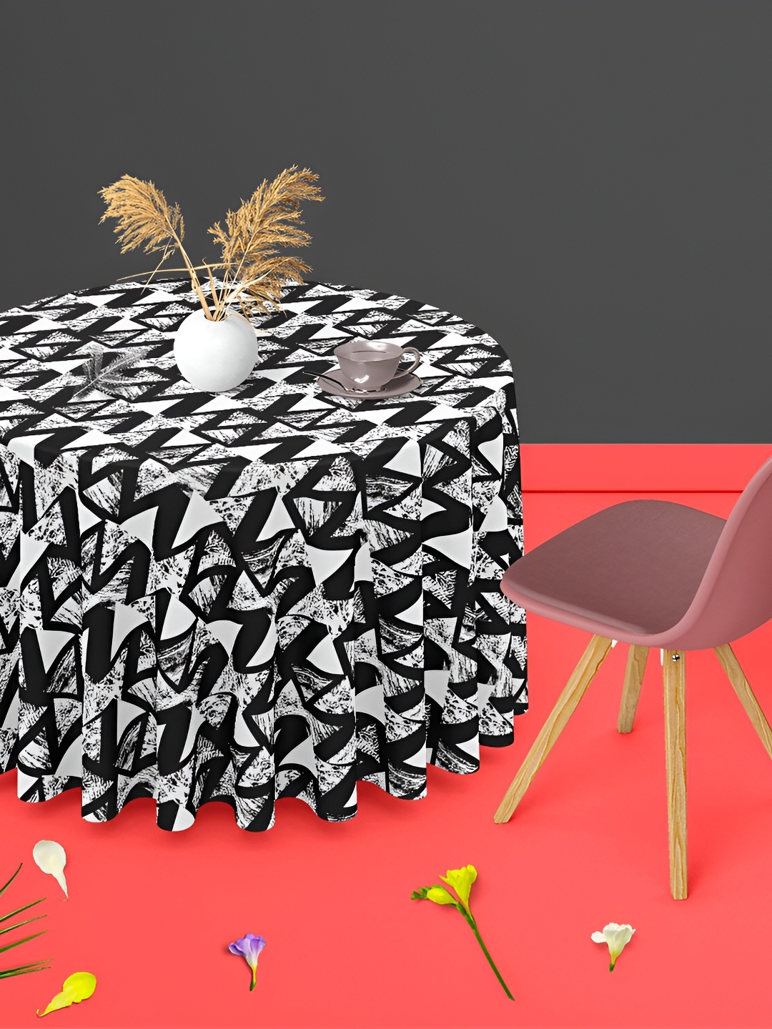 

ArtzFolio Black & Grey Anti-Slip Round 8-Seater Table Cover