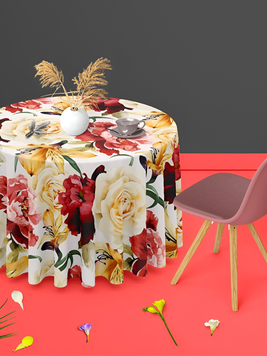 

ArtzFolio Cream & Red Velvet Anti-Slip Round 4-Seater Table Cover